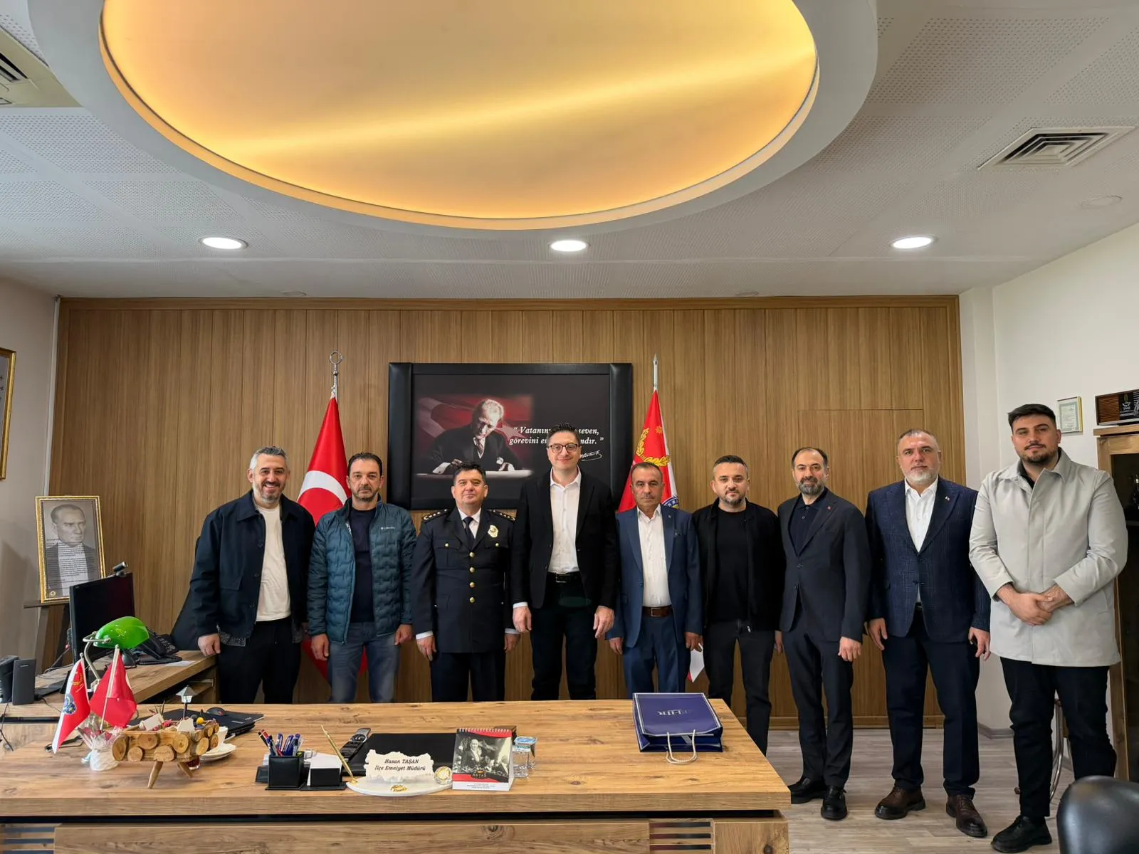 AK Parti’den Emniyete Polis Haftası Ziyareti