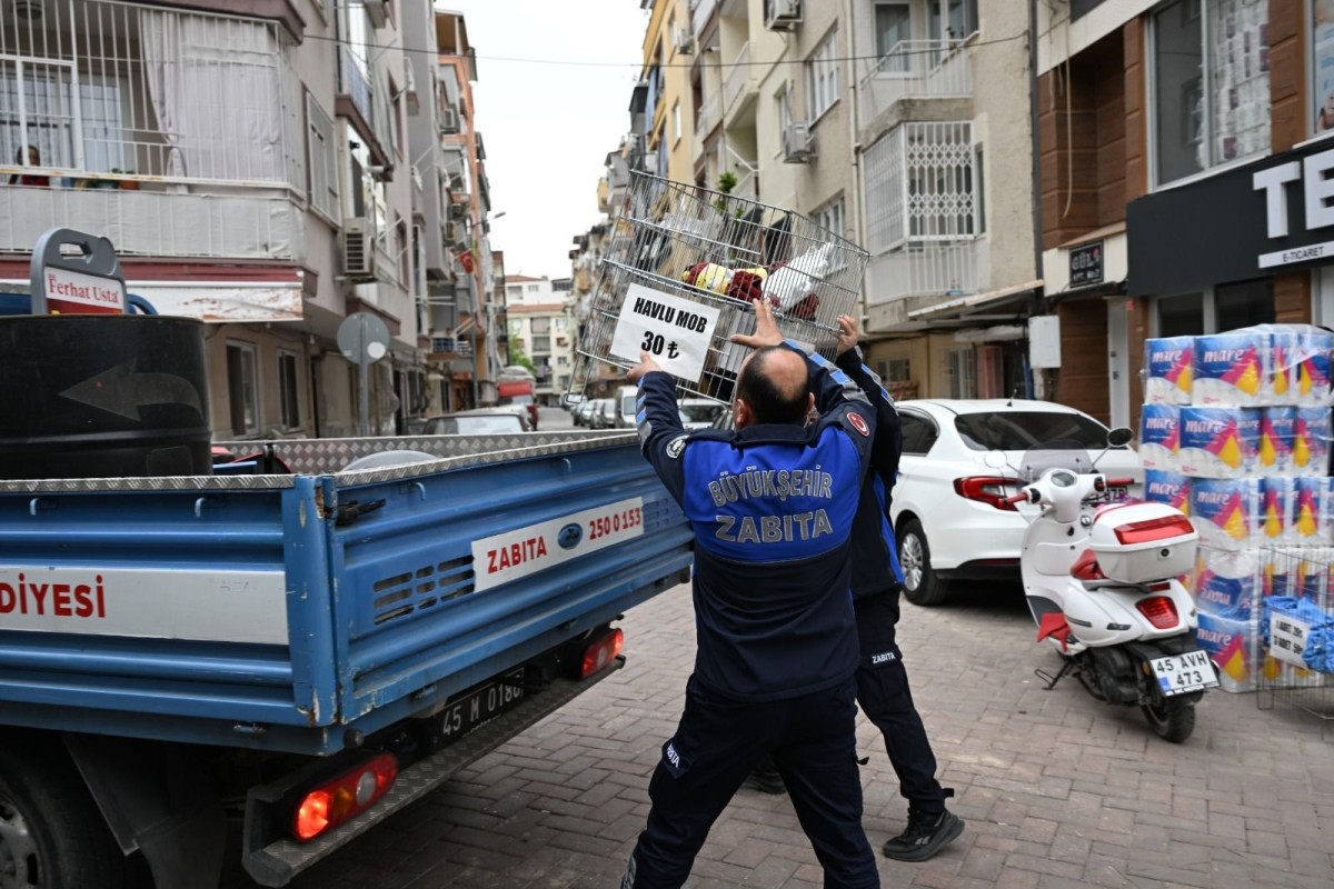 Manisa’da Kaldırımlar Yayaların