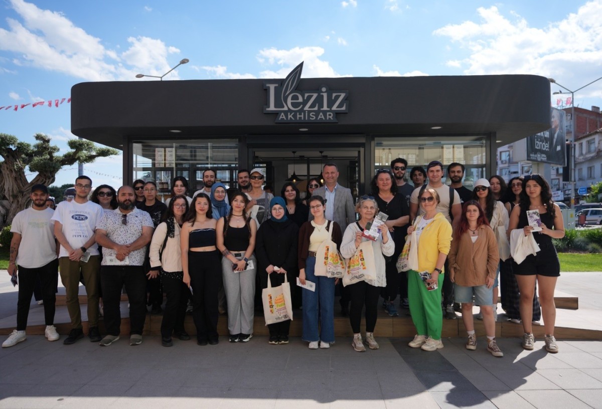 AKHİSAR BELEDİYESİ LEZİZ AKHİSAR SATIŞ OFİSİ HİZMETE AÇILDI